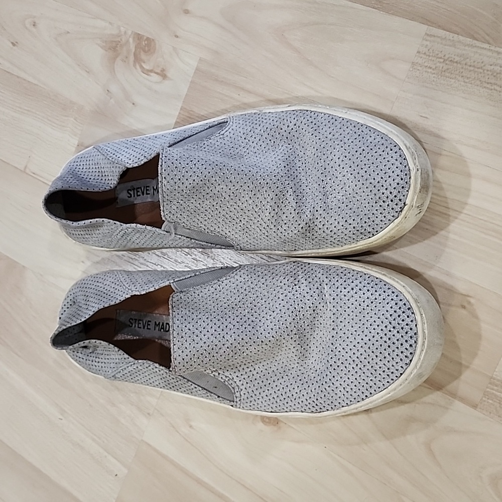 Steve Madden slip on shoes size 8.5